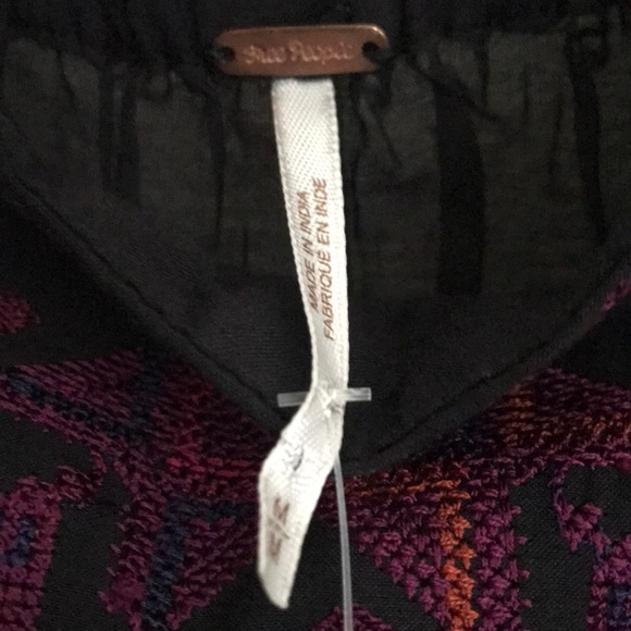 NWT Free People Embroidered Off Shoulder Top Sz M - Picture 5 of 7